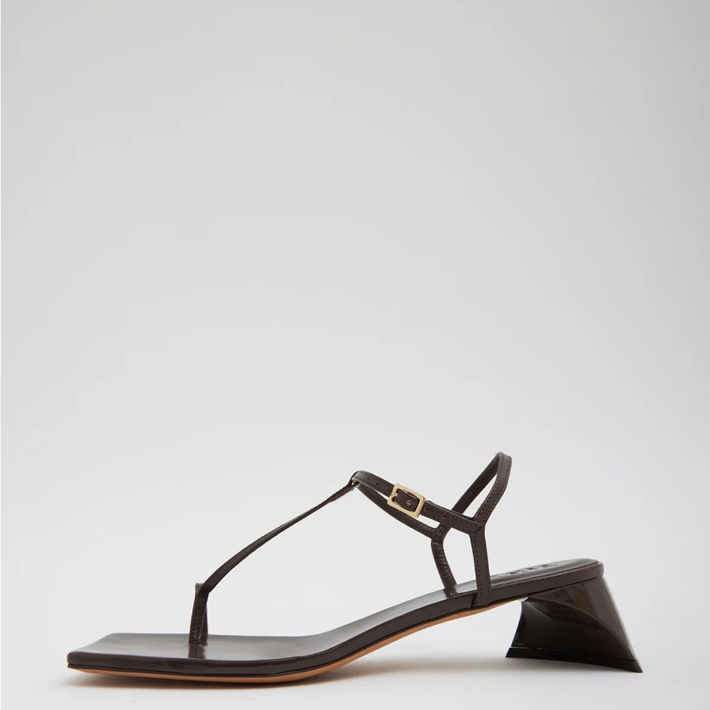 Elegant Brown Women's Sandals